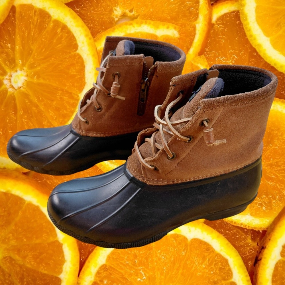 Sperry Saltwater Women 7.5 M Navy Tan Suede Waterproof Duck Boots STS98305